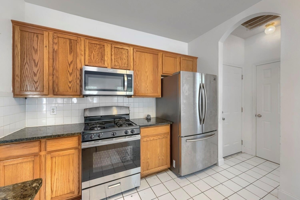 7018 Echo Lake Court - Photo 26