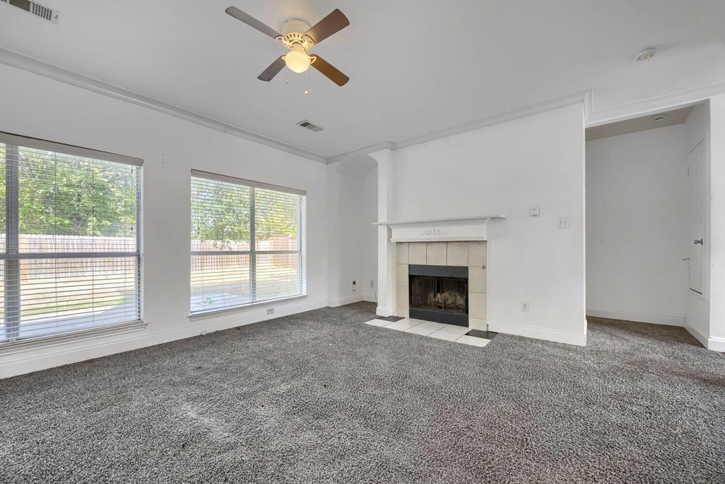 7018 Echo Lake Court - Photo 4