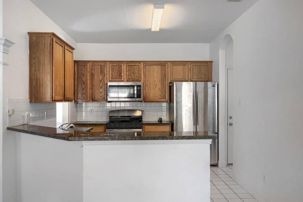 7018 Echo Lake Court - Photo 7