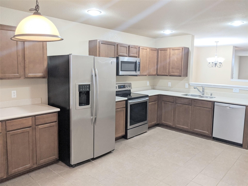 517 Azalea Drive - Photo 7