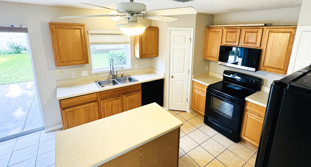 523 Stonewall Avenue - Photo 42