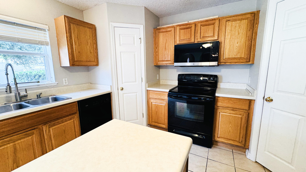 523 Stonewall Avenue - Photo 49