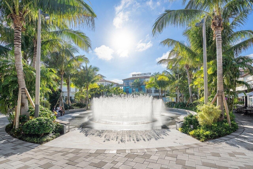550 Okeechobee Boulevard - Photo 68