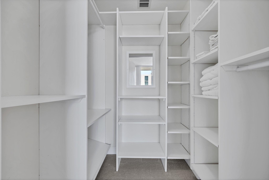550 Okeechobee Boulevard - Photo 15