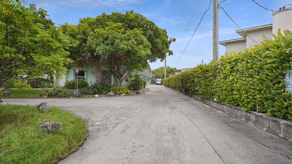 701 S Royal Poinciana Boulevard - Photo 53