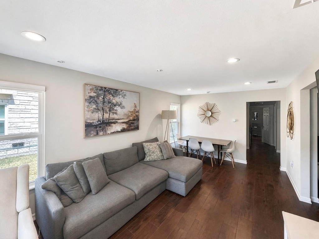 1931 Berkley Avenue - Photo 7