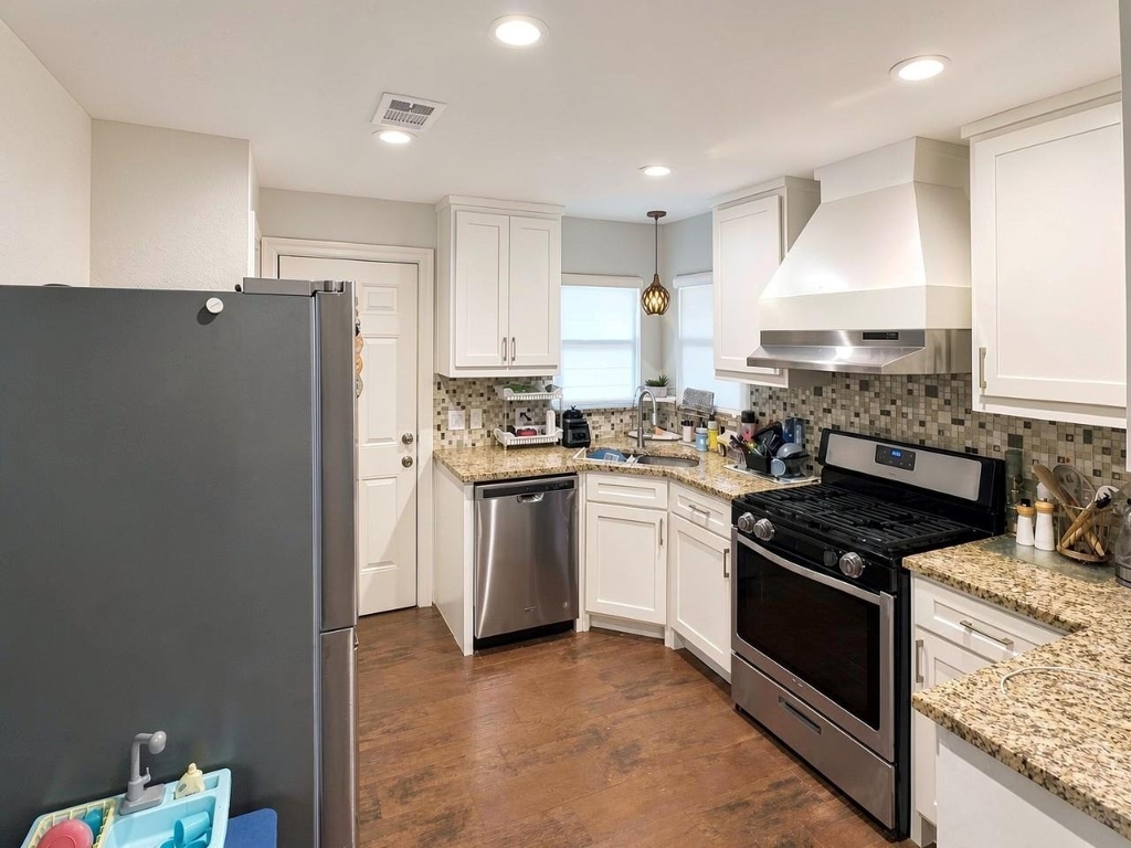 1931 Berkley Avenue - Photo 9
