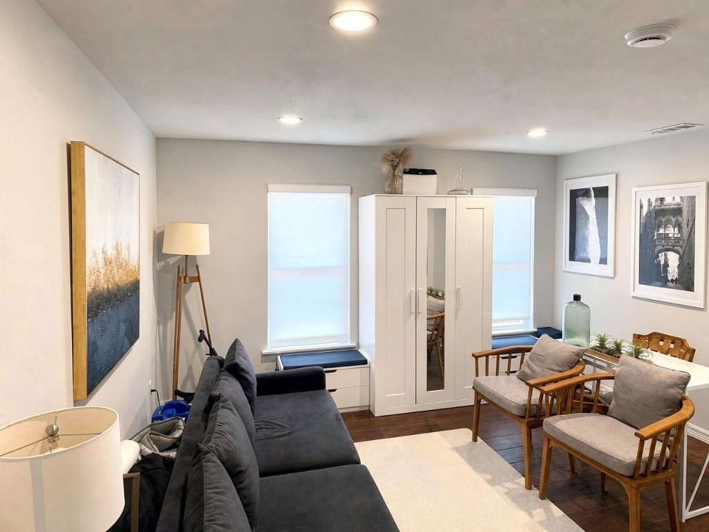1931 Berkley Avenue - Photo 10