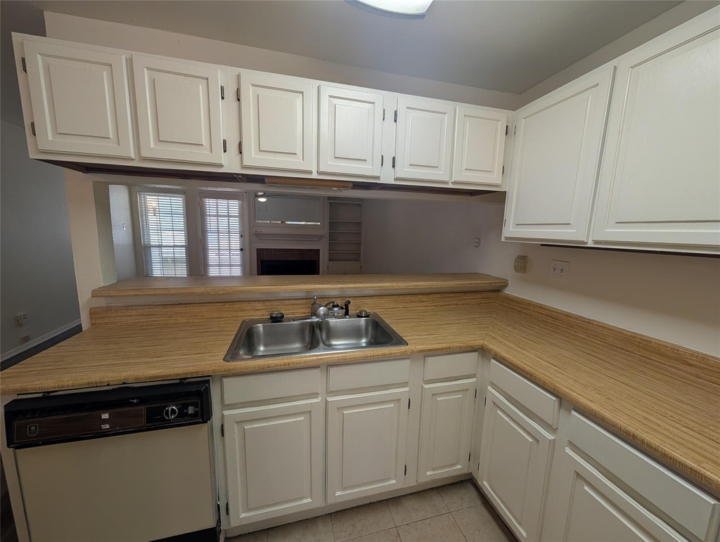 5981 Arapaho Road - Photo 7