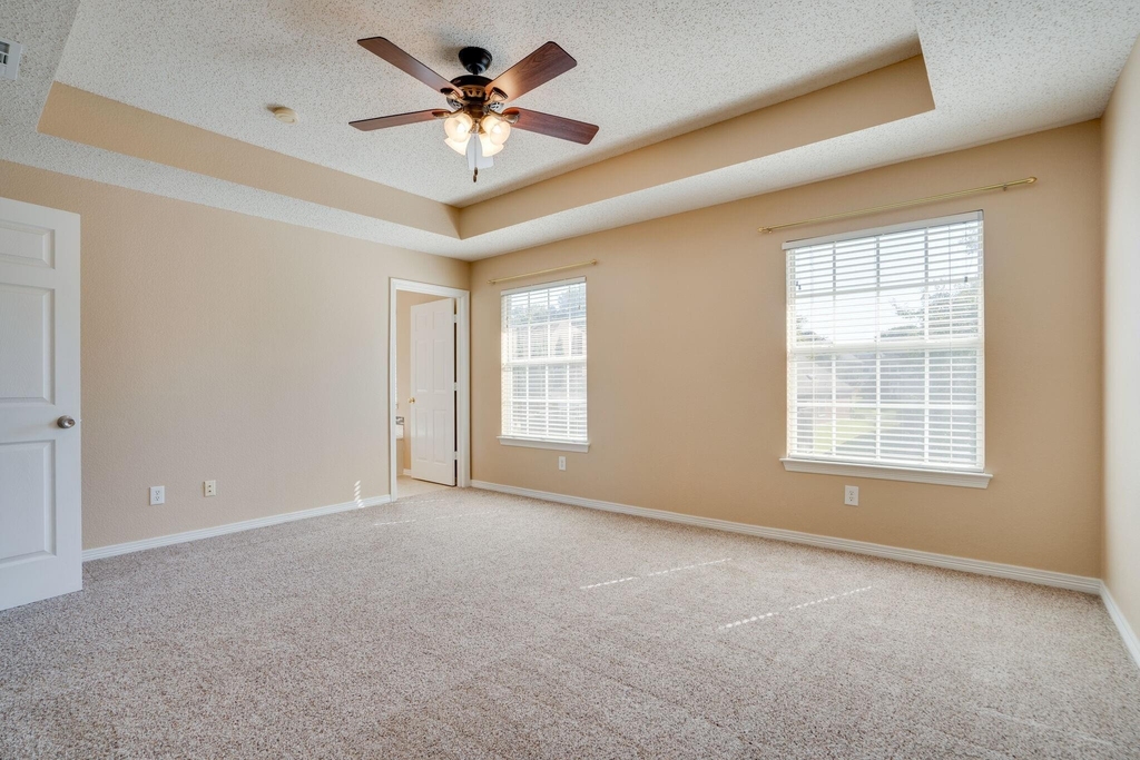4036 Christopher Way - Photo 23
