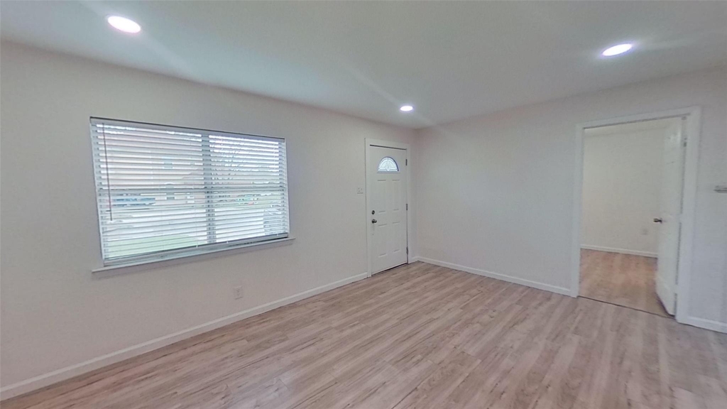 2320 Brockbank Drive - Photo 3