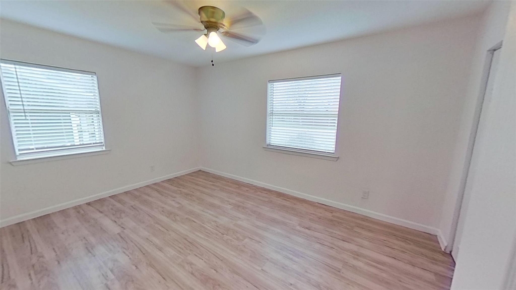 2320 Brockbank Drive - Photo 13