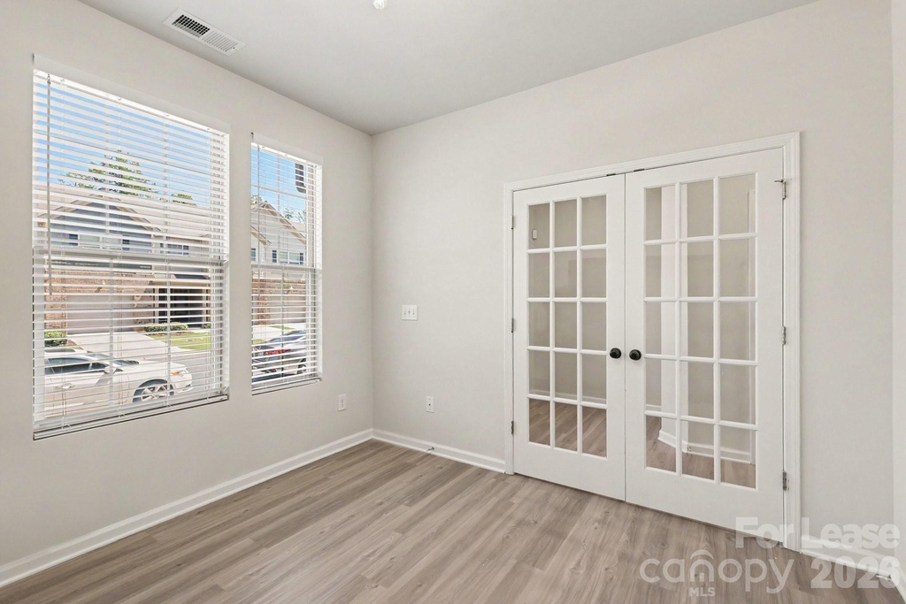 9453 Avery Lilac Lane - Photo 5