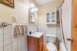 2221 Varsity Drive - Photo 3