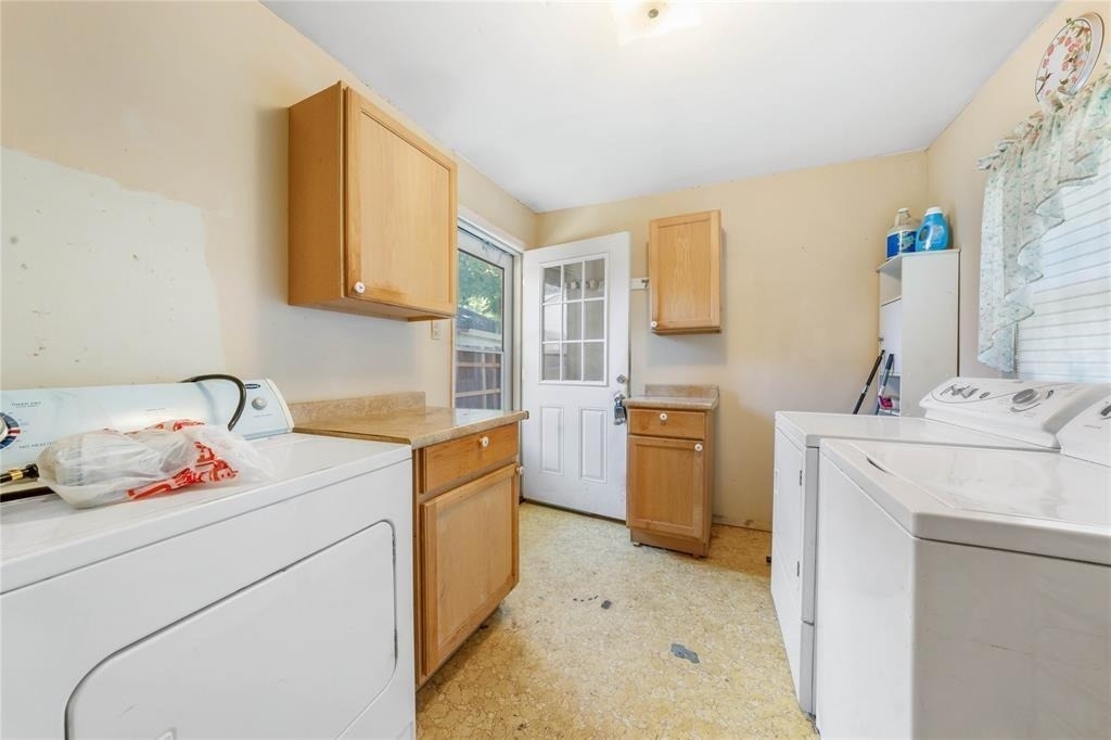 2221 Varsity Drive - Photo 17