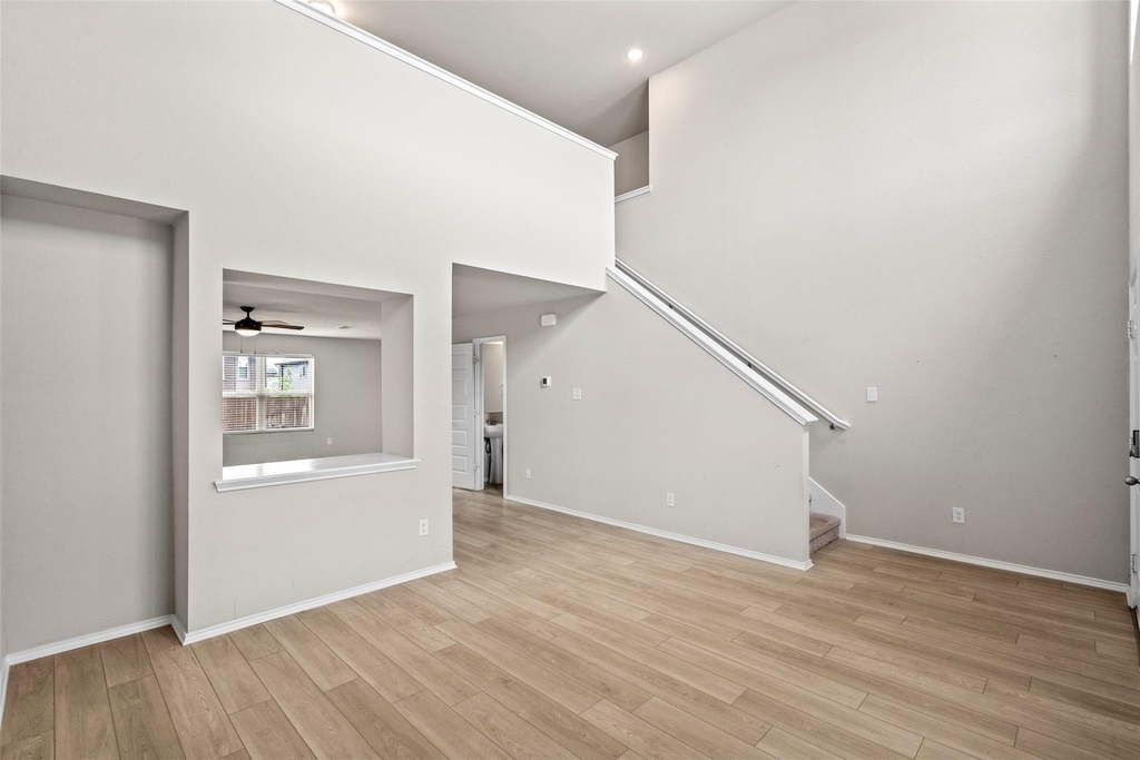 7904 Schooner Drive - Photo 3
