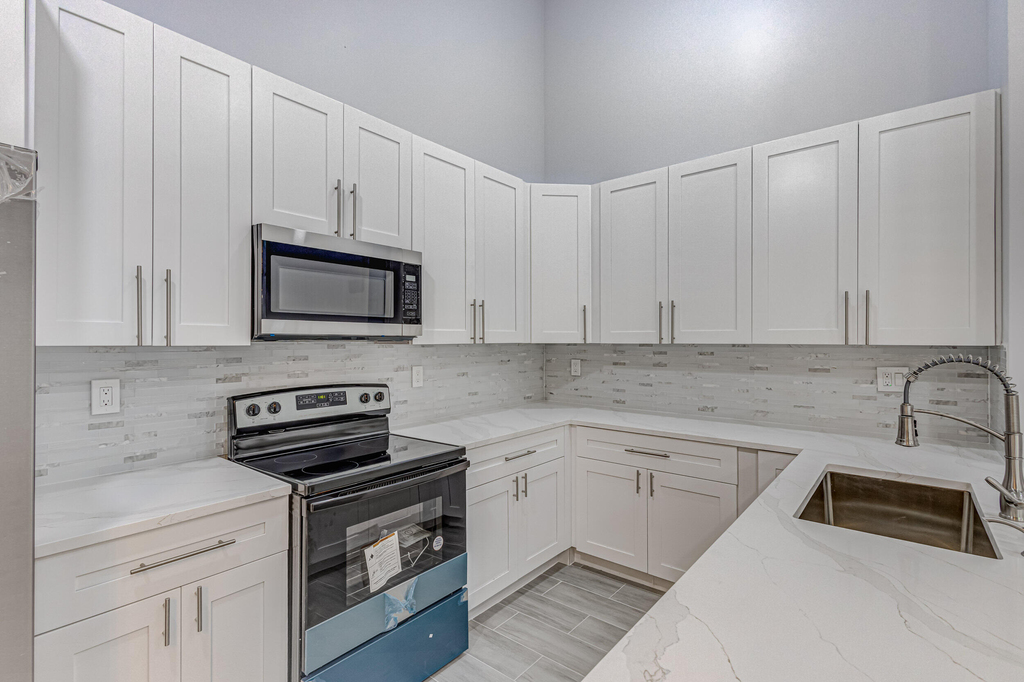 1240 Summit Place Circle - Photo 3