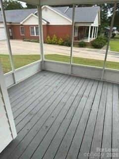 905 Rhode Island Avenue - Photo 4