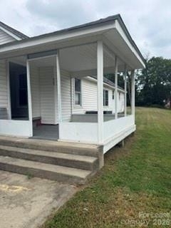 905 Rhode Island Avenue - Photo 1
