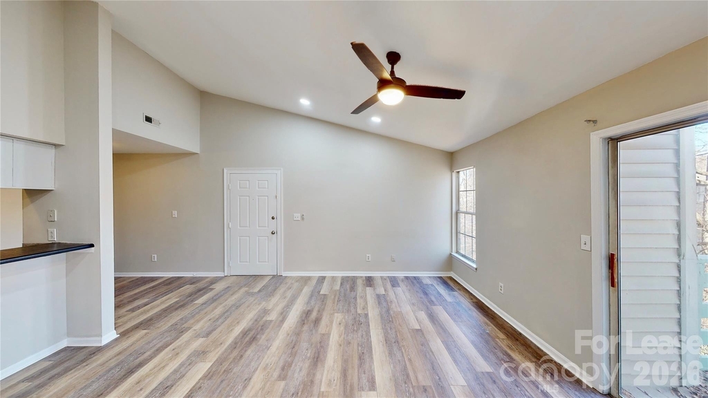 9617 Vinca Circle - Photo 12