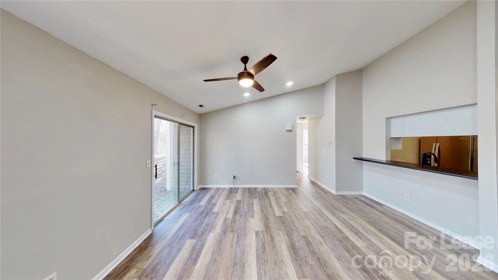 9617 Vinca Circle - Photo 8