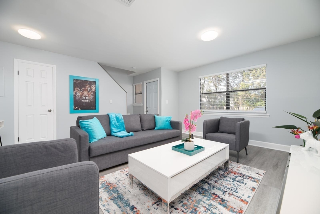 3522 Nw 91st Avenue - Photo 2