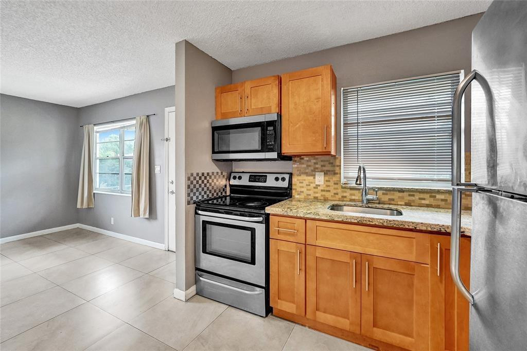 5186 Ne 6th Avenue - Photo 6