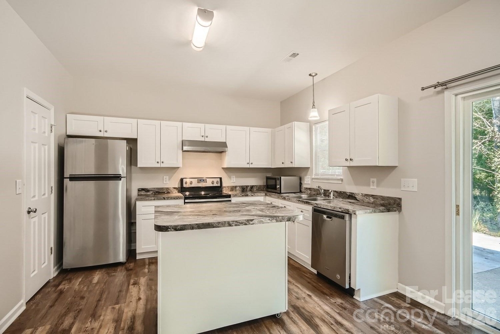 11342 Astoria Drive - Photo 7