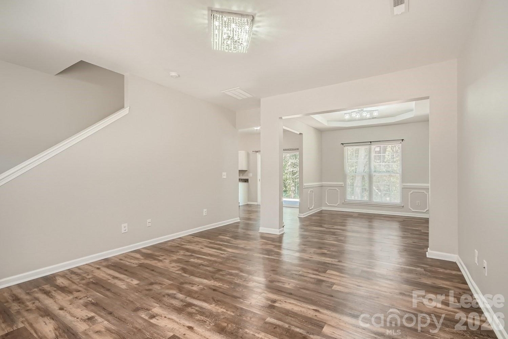 11342 Astoria Drive - Photo 4