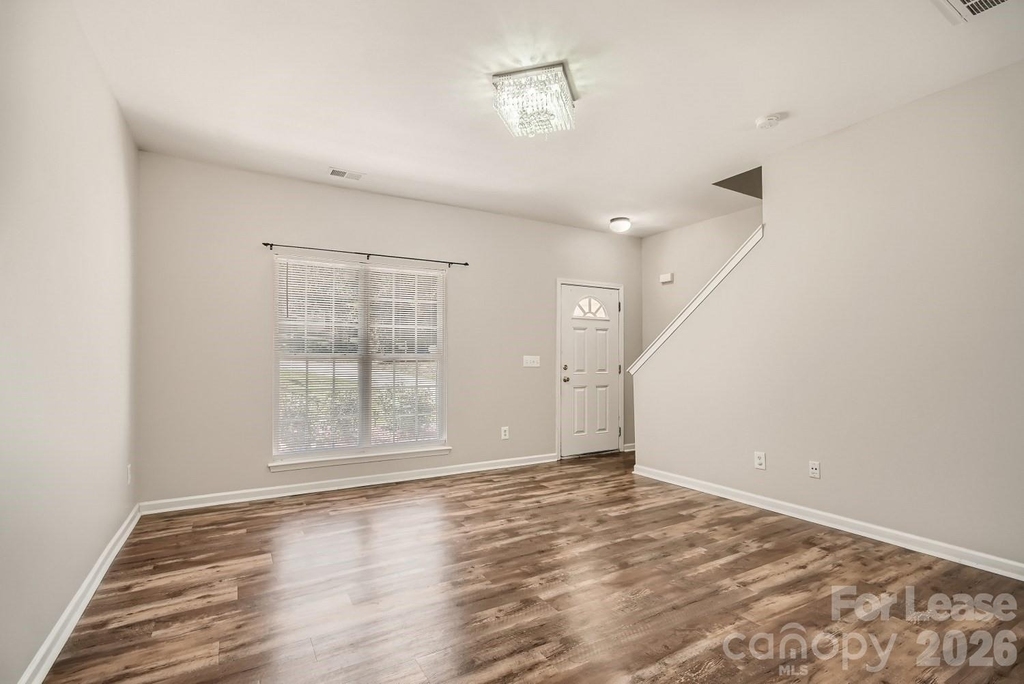 11342 Astoria Drive - Photo 3