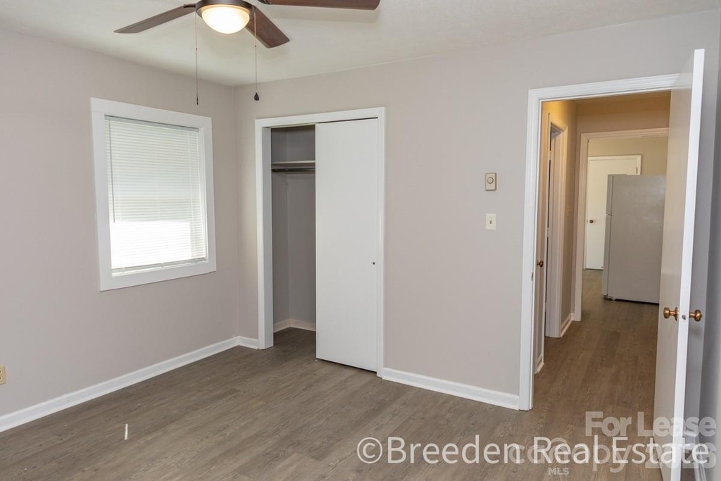 215 N Anderson Street - Photo 2
