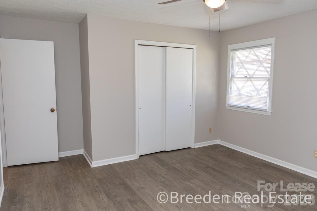 215 N Anderson Street - Photo 4