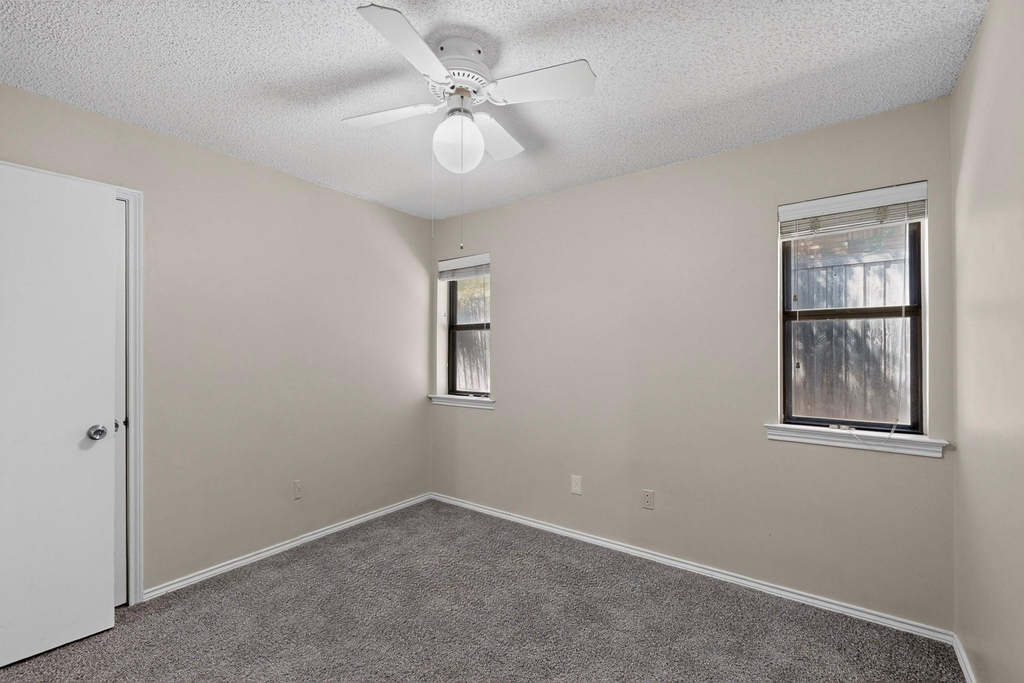 1606 Treehouse Lane - Photo 23