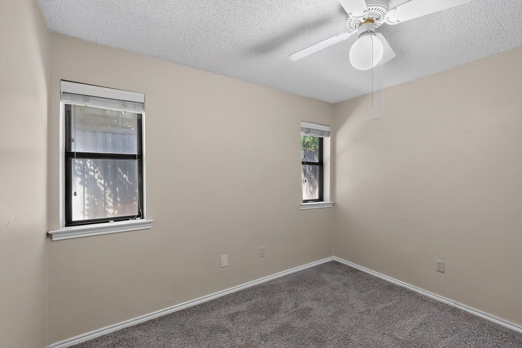 1606 Treehouse Lane - Photo 22