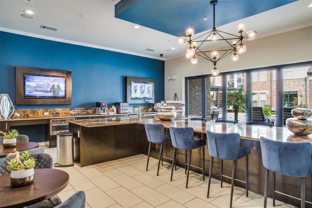 4200 Broadway Avenue - Photo 9