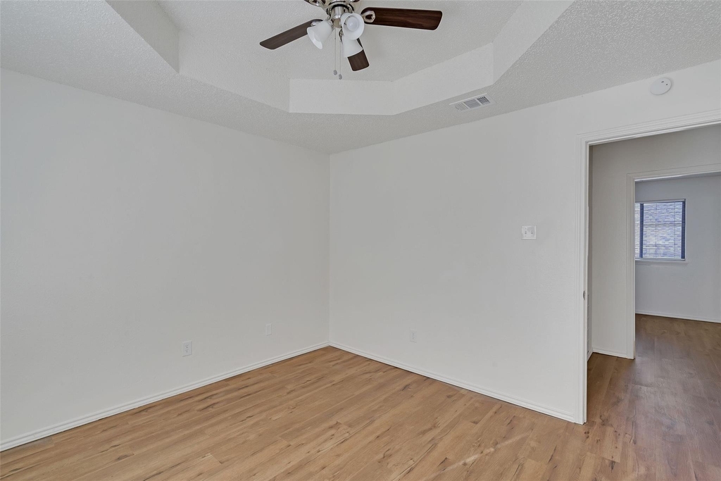 210 Rolston Road - Photo 11