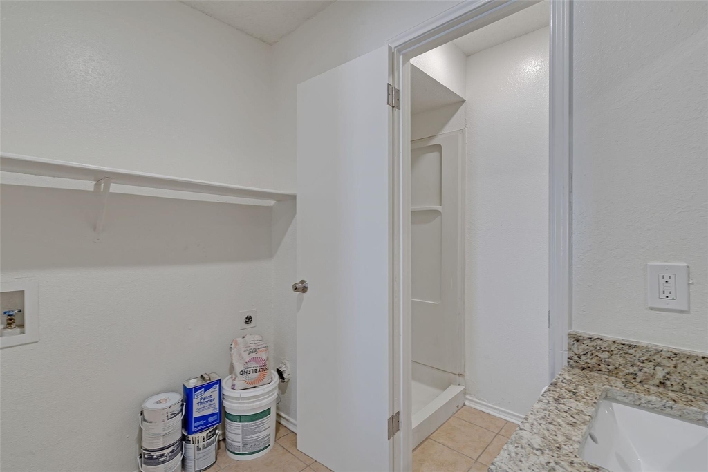 210 Rolston Road - Photo 7
