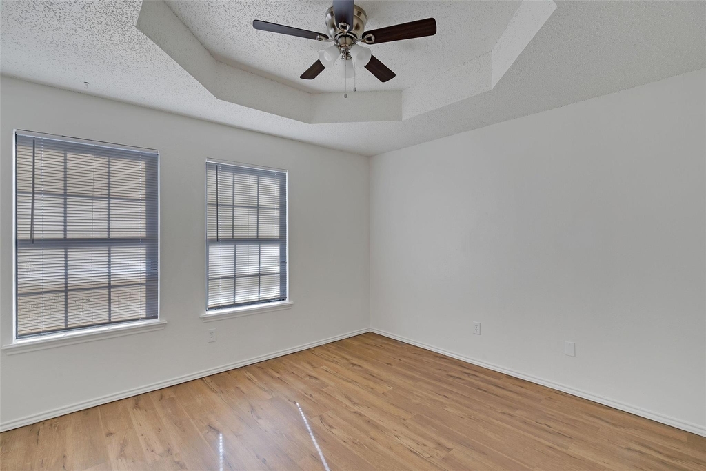 210 Rolston Road - Photo 10