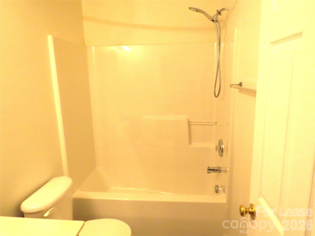 2738 Highland Park Drive - Photo 23