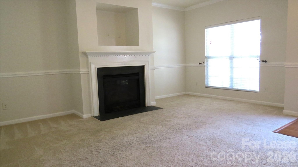 2738 Highland Park Drive - Photo 6