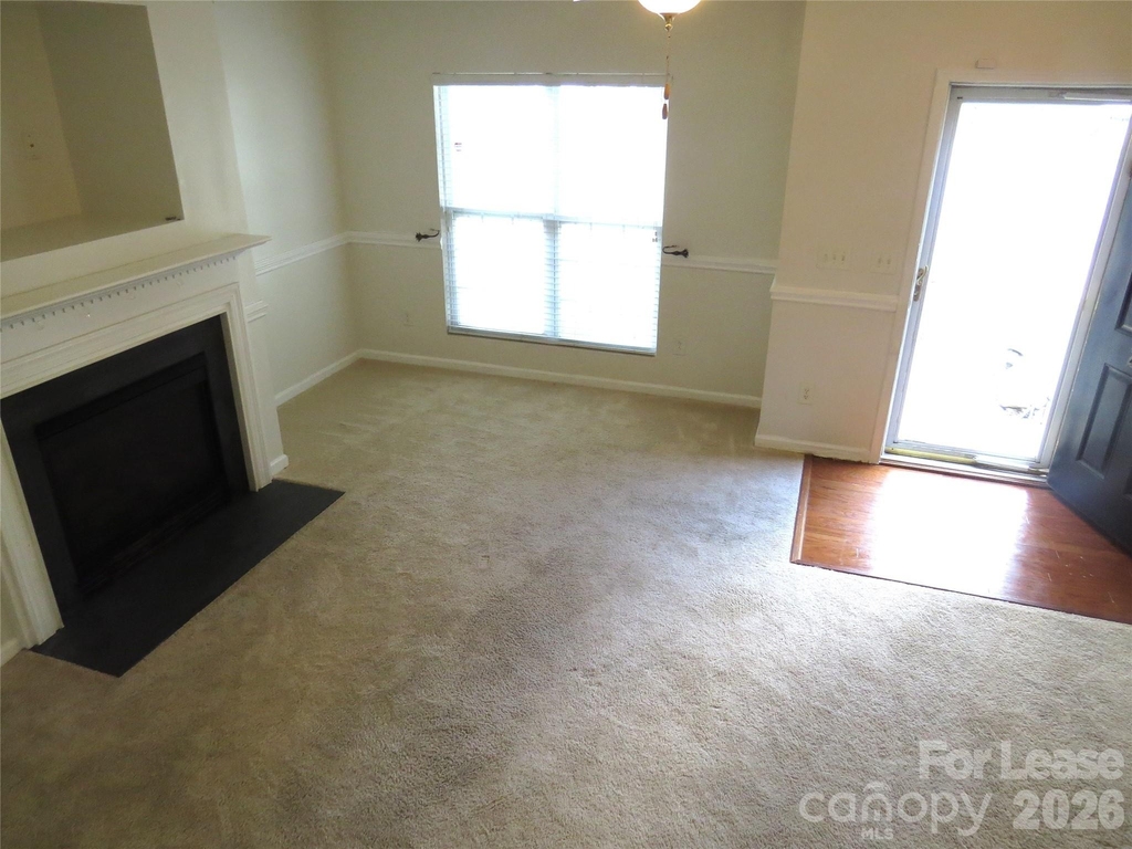 2738 Highland Park Drive - Photo 3
