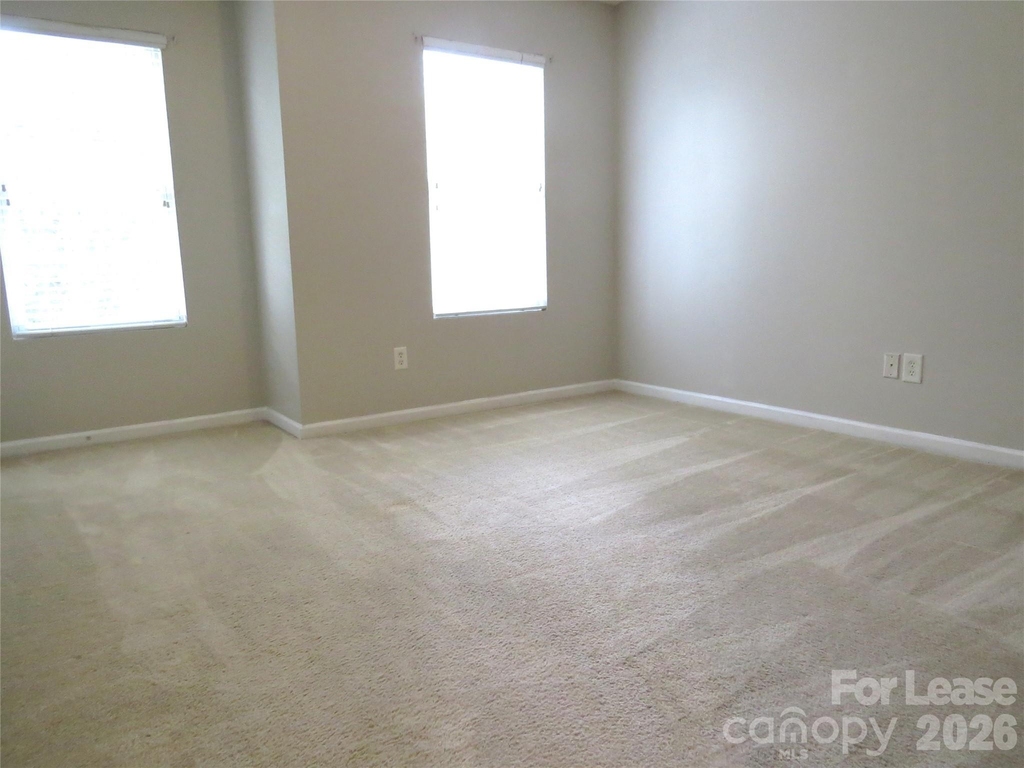 2738 Highland Park Drive - Photo 19