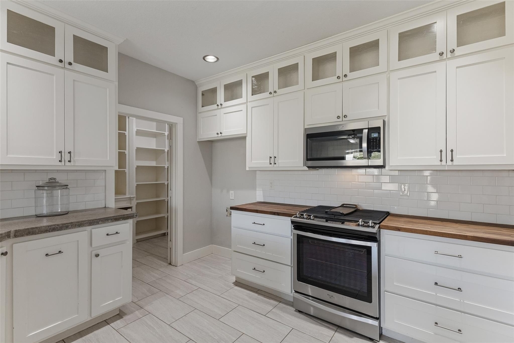 12209 Angel Food Lane - Photo 6