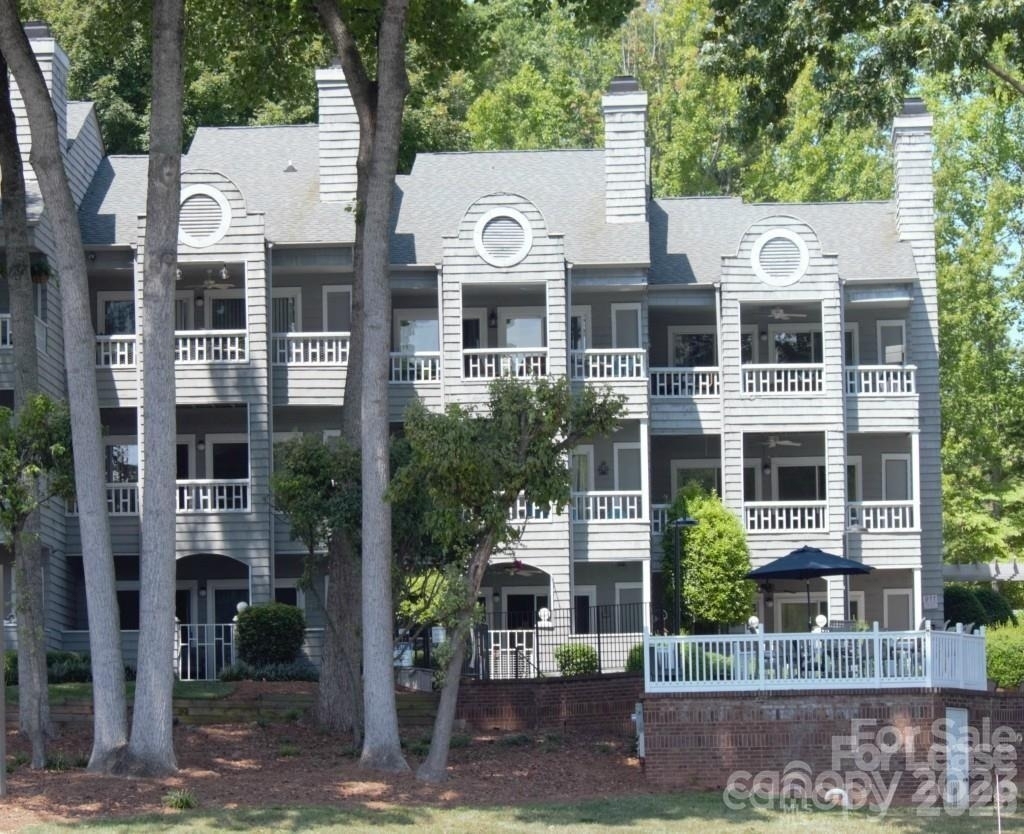 218 Northwest Drive - Photo 12