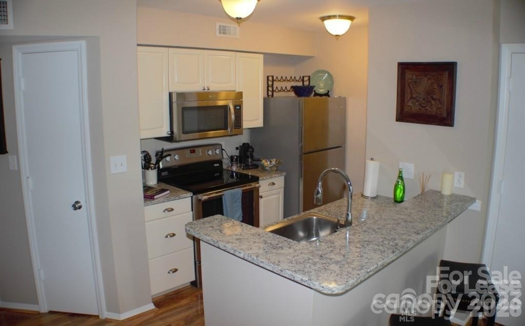 218 Northwest Drive - Photo 7
