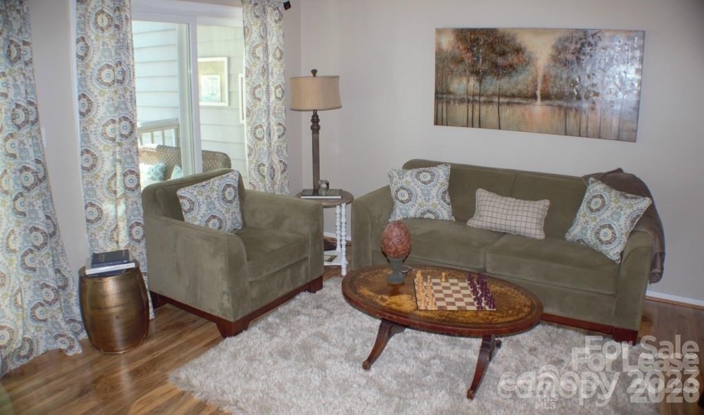 218 Northwest Drive - Photo 4