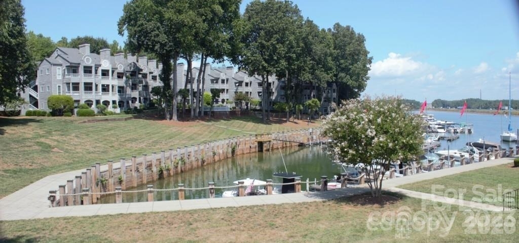 218 Northwest Drive - Photo 15
