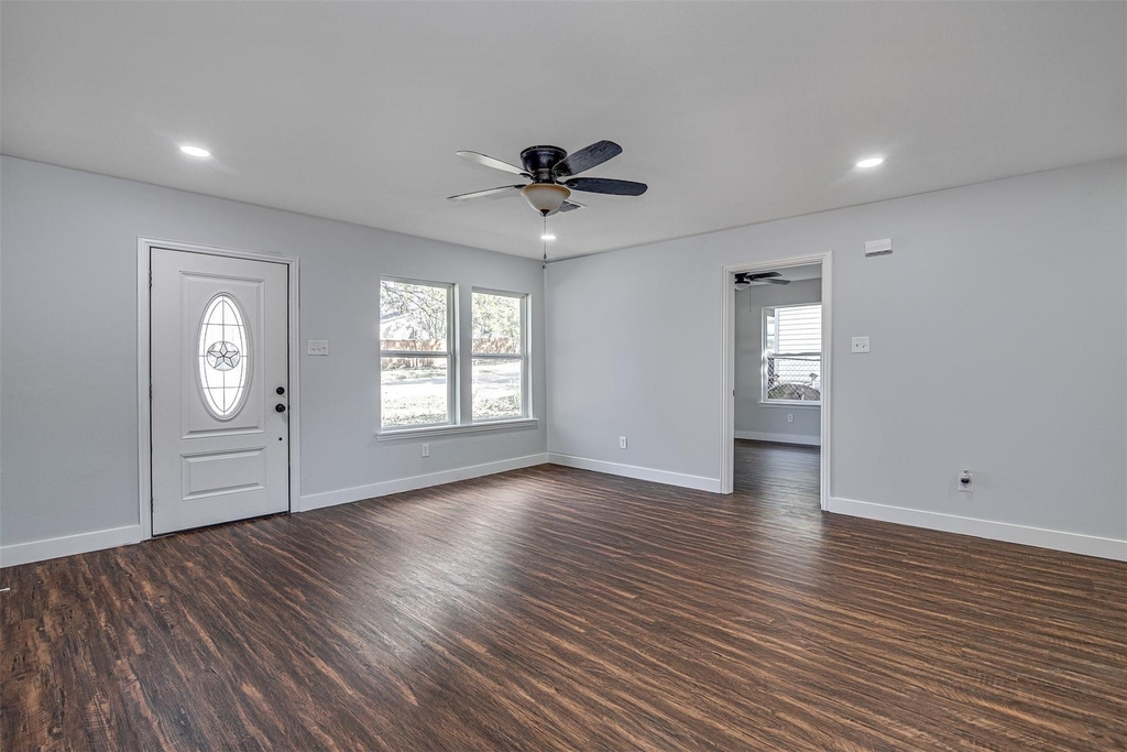 5305 Purdue Avenue - Photo 3