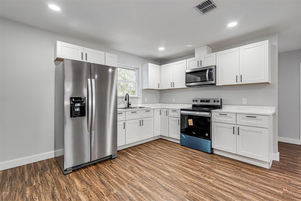 5305 Purdue Avenue - Photo 10