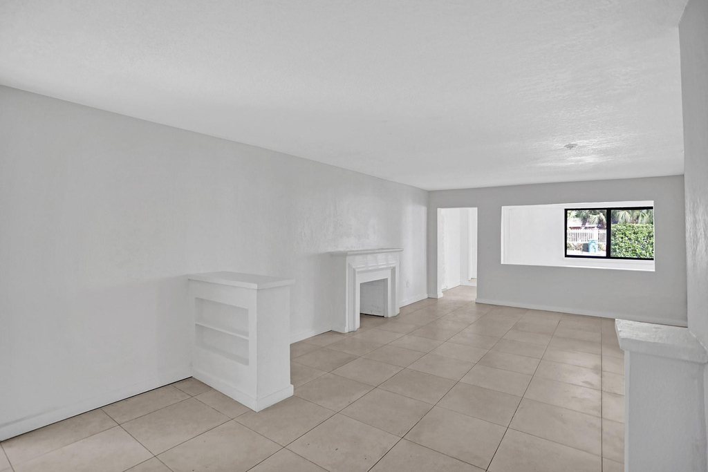 8240 Nw 1st Place - Photo 13